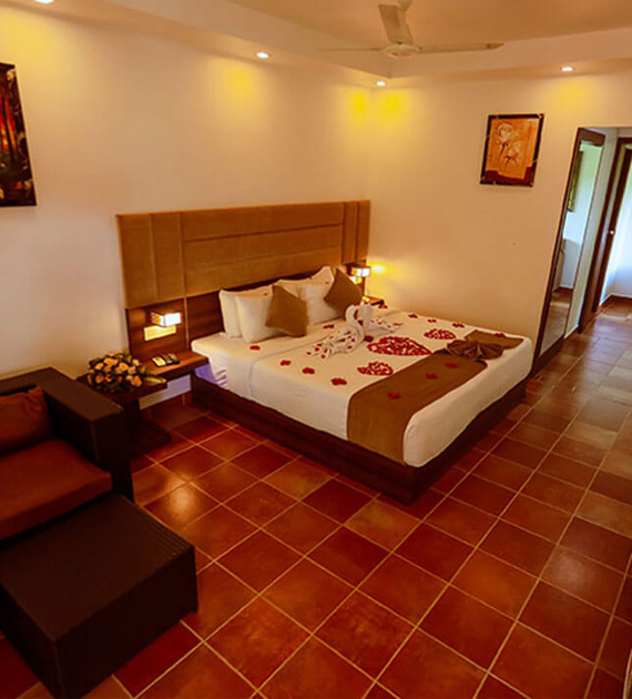 Hotels In Athirappilly