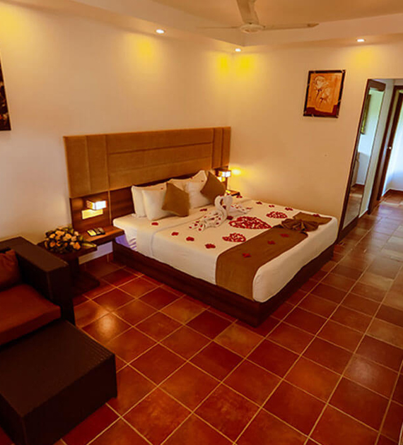 Luxury Resorts In Athirappilly